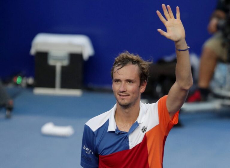 Medvedev shrugs off Wimbledon ban threat