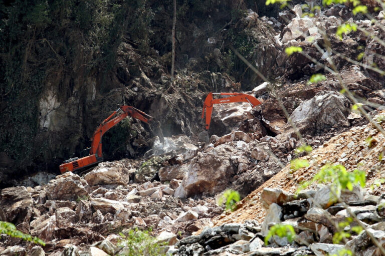 Simpang Pulai quarry rockfall: Search continues for missing duo buried under rubble
