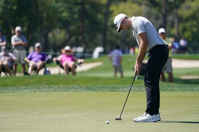 Long playoff birdie gives Burns back-to-back PGA Valspar titles