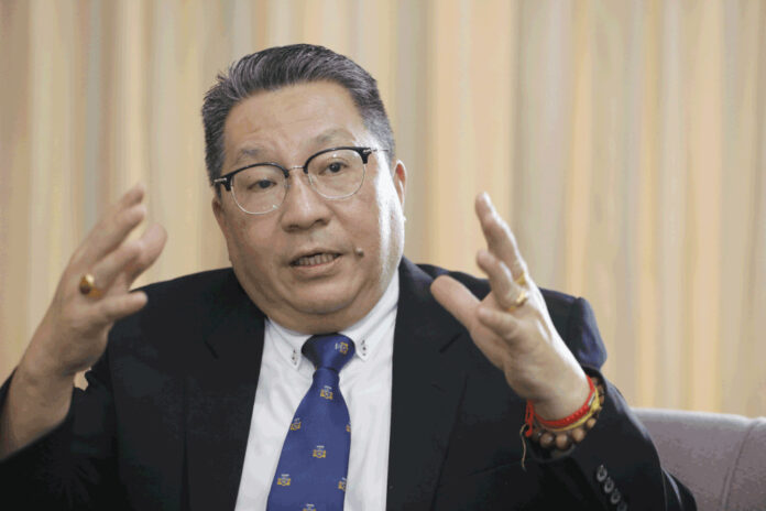 Kuching South Mayor: Outsiders have no right to tell Sarawak what Chinese translation of 'Premier' should be