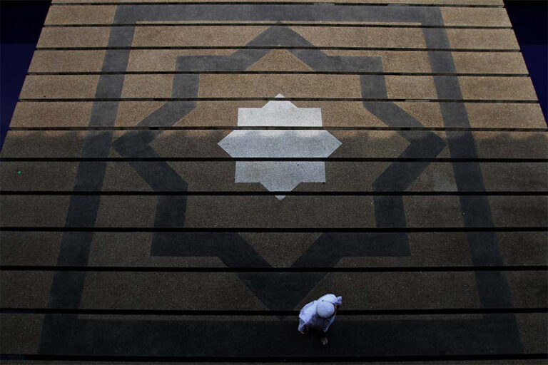 Perlis allows congregant attendance at mosques without being bound by vaccination status