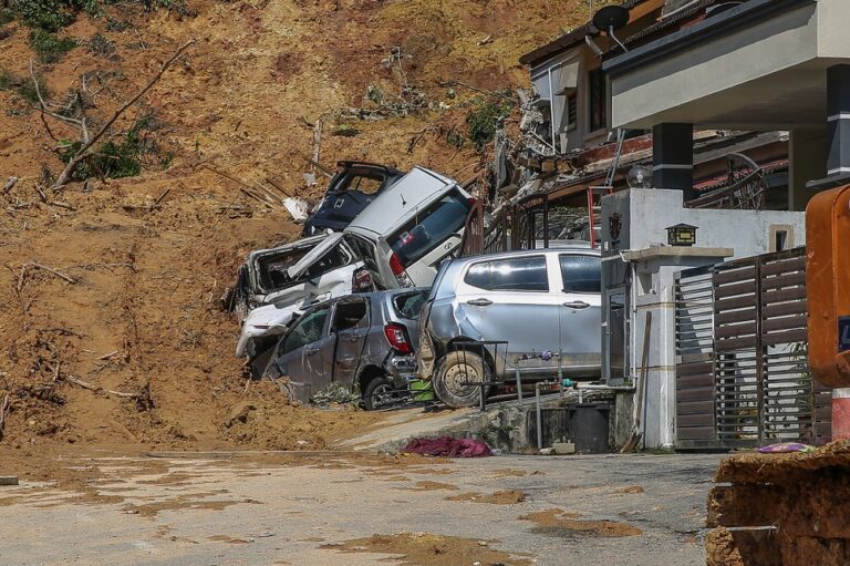 Ampang landslide: Civil Defence Force officer, FB account owner to record statement tomorrow, say police