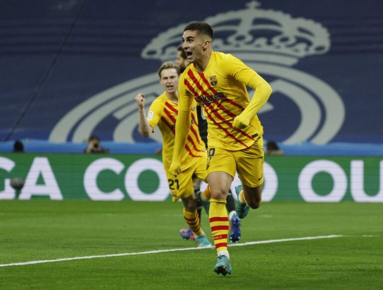 Barcelona humiliate Real Madrid with 4-0 rout at the Bernabeu