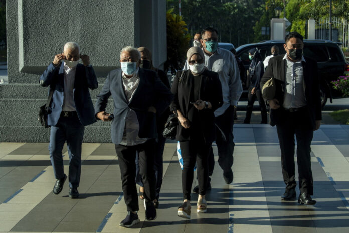 Bung Moktar and wife's corruption trial: CEO was not informed of Felcra proposal to invest RM50m in unit trust due to office cold war, witness tells court