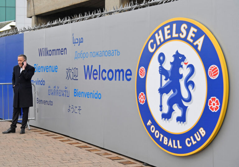 Chelsea allowed to sell tickets under new licence