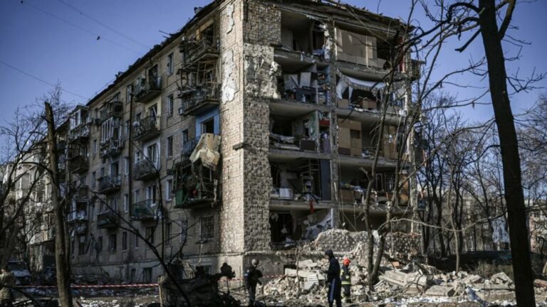 ‘Dire’ humanitarian situation in besieged Ukraine cities