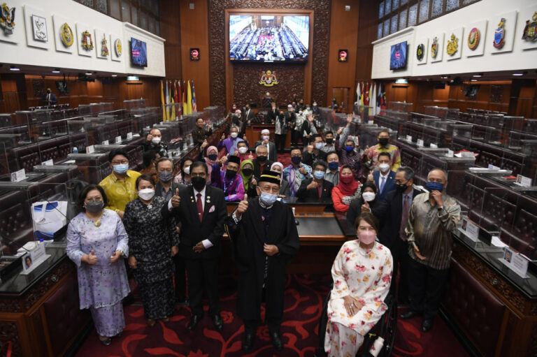 Dewan Negara sitting adjourns sine die