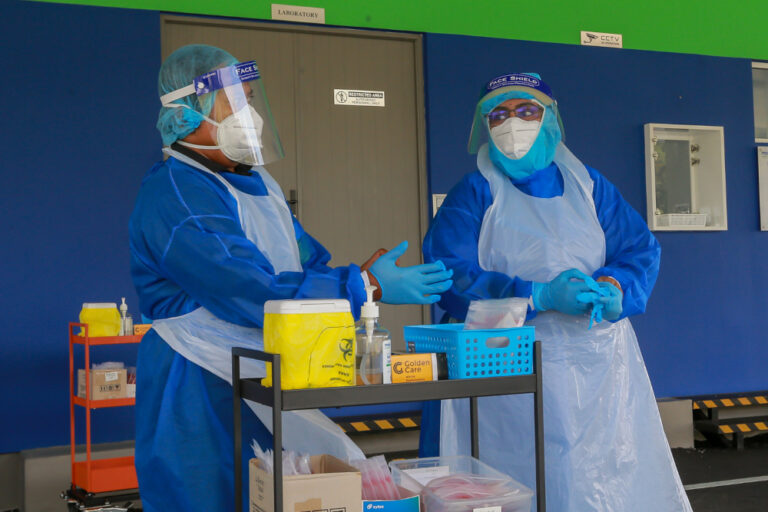 Malaysia logs 15,941 new Covid-19 infections, 33 deaths