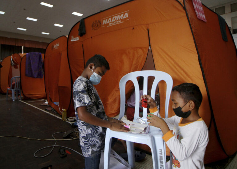 Only 790 flood victims remaining at three relief centres in Kelantan