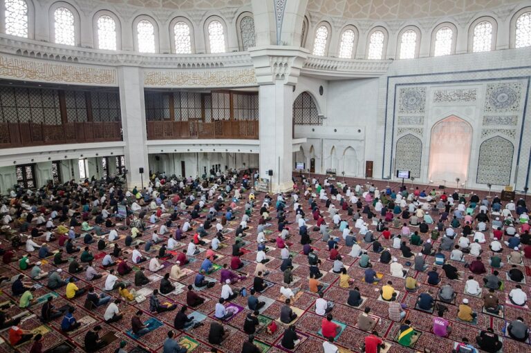 Congregational prayers: Pahang allows prayer mats to be arranged side by side without physical contact