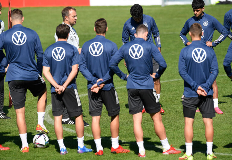 Flick adds uncapped Stach to experimental Germany squad