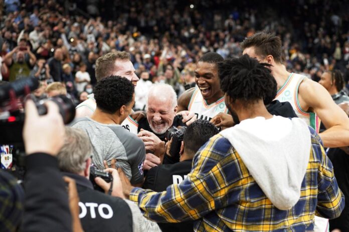 LeBron's 50 leads Lakers victory as 'Pop' sets NBA win mark