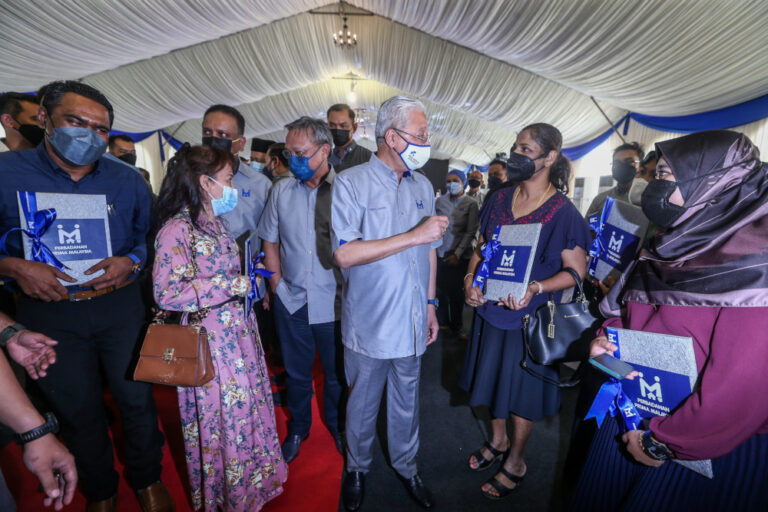 PM: Prospective buyers no longer need a payslip to apply for a PR1MA housing loan