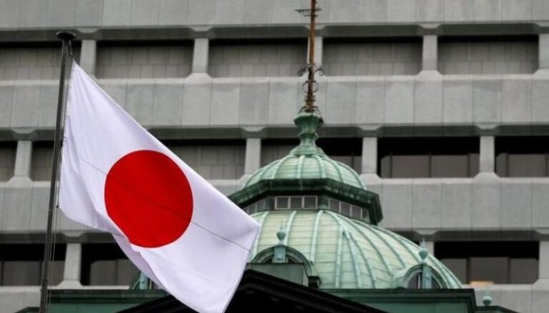Ukraine president asks Japan to step up sanctions pressure on Russia