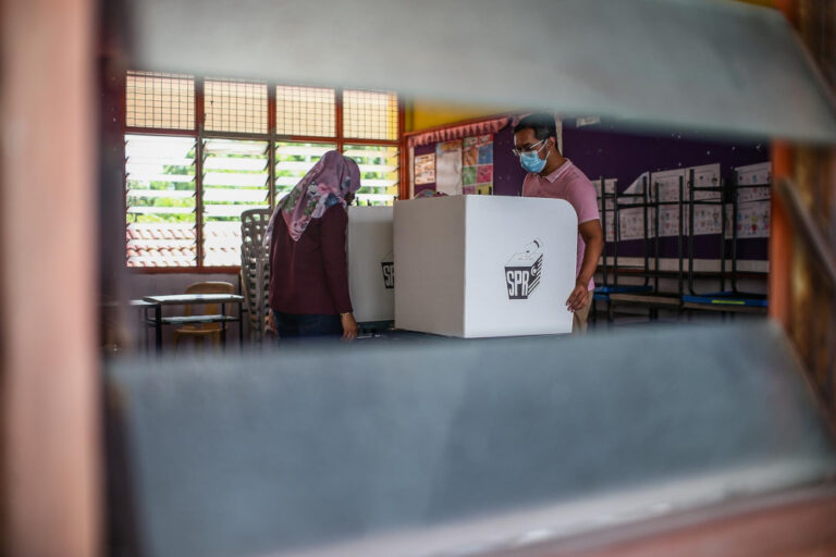 Johor polls: Health Ministry denies issuing order to provide voting channels for Covid-19 cases