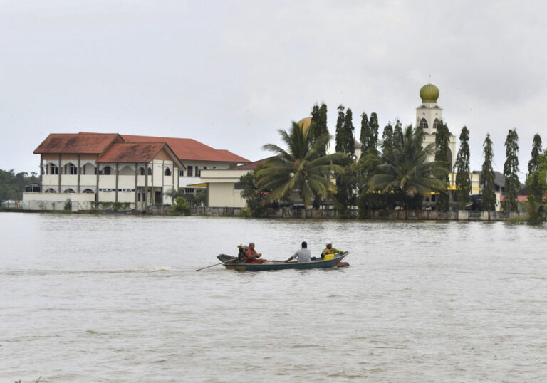 Disabled man fifth flood casualty in Kelantan, say police