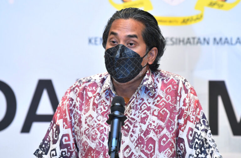 Khairy: Health Ministry recommends EC gives flexibility for speakers to remove masks when giving talks in Johor election campaign