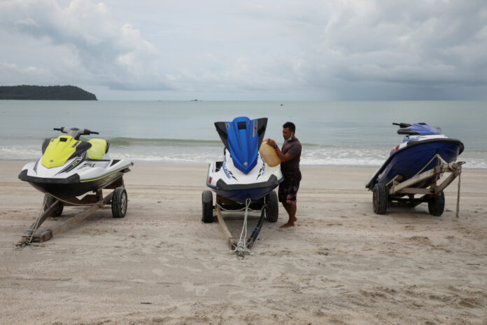 Tourism industry players welcome border reopening, eager to receive foreign tourists