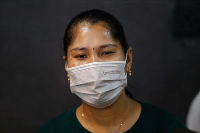 Concerned about children's safety, Hindu mum Loh Siew Hong quits job as chef