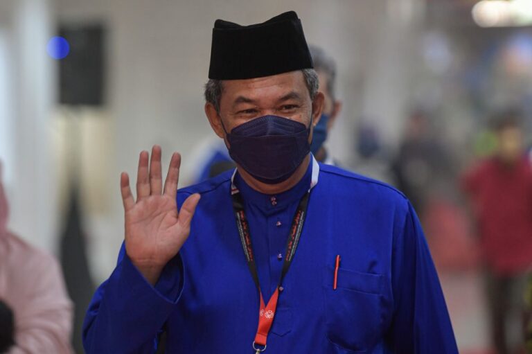 Umno party polls to take place six months after GE15, says Tok Mat