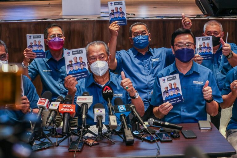 Muhyiddin says not to compare him with 'convict' Najib, following claims of ‘quiet’ campaigning in Johor
