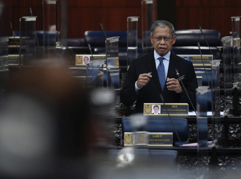 Minister: Soaring oil prices gives Malaysian govt room to continue fuel subsidies