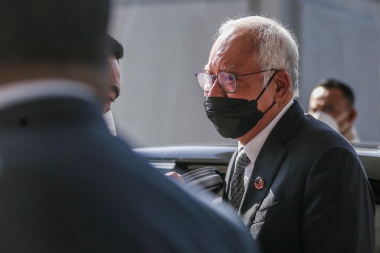Tony Pua calls Najib ‘financially illiterate’ for assuming govt can redeem 1MDB bonds early