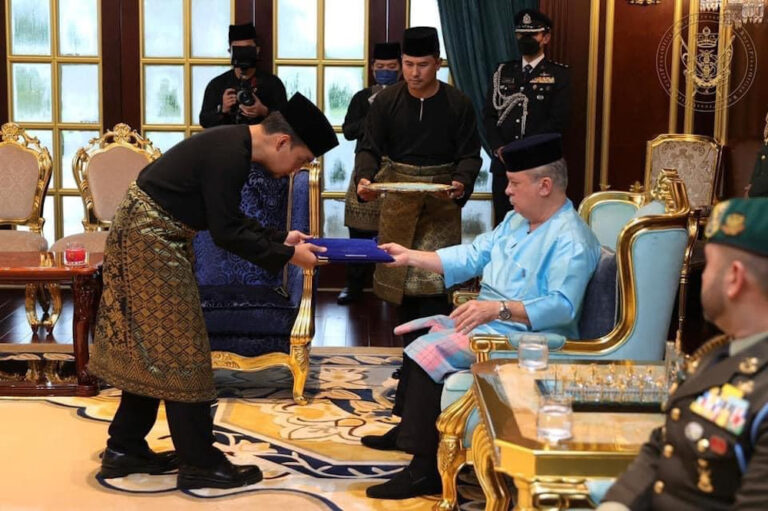 Johor Sultan: State exco members must declare assets and pass background checks