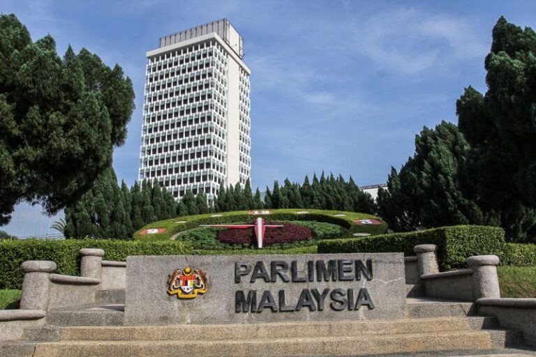 Online fraud, abandoned housing projects under spotlight in Dewan Rakyat today