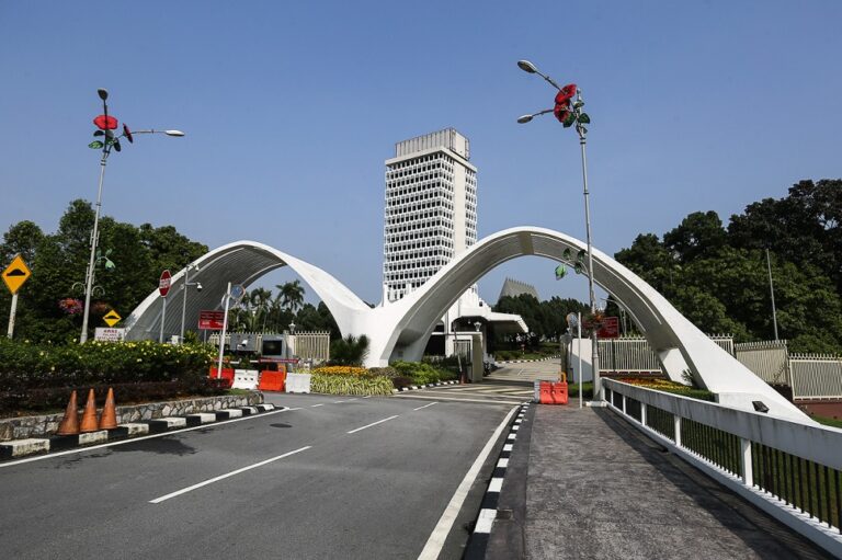 Govt’s plan to expedite ‘Borneonisation’ process among focus of today’s Dewan Rakyat sitting