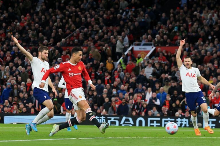 Ronaldo hat-trick sets all-time scoring record as Man Utd beat Spurs