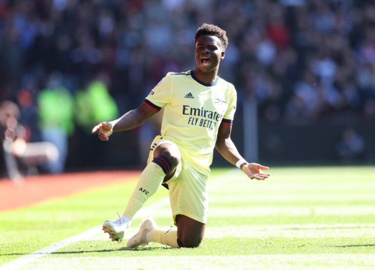 Saka strike enough to earn Arsenal win at Villa