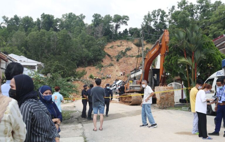 Over 150 high-risk slopes in Selangor. says exco