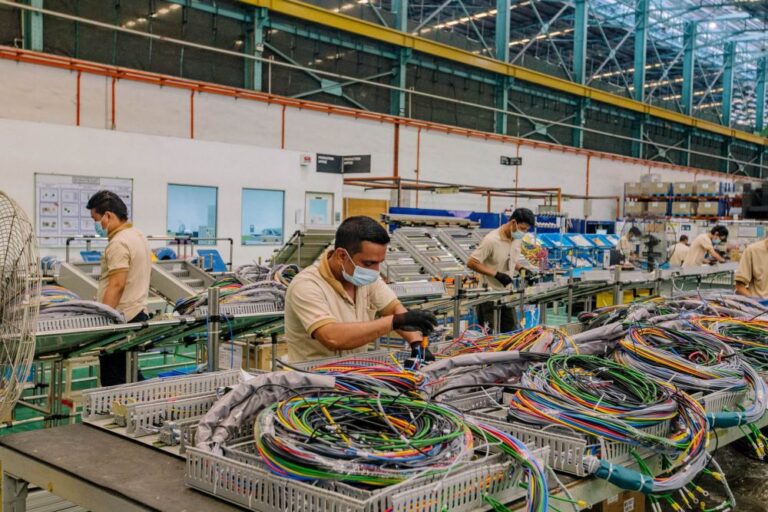 MTUC Sarawak says minimum wage policy must cover all types of companies including micro businesses, SMEs