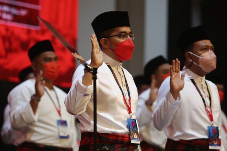 Umno Youth chief plays down talk of rift between Zahid, Ismail Sabri as wing concludes congress