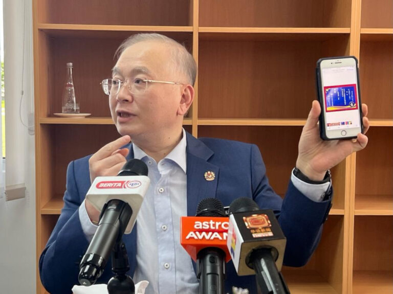 ‘Be a man’: As tensions simmer between MCA and DAP, Wee challenges Guan Eng to a debate on Sunday