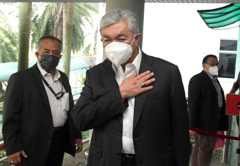 Foreign visa system trial: Zahid ordered former private secretary to issue cover letter for extension of company’s contract, court told