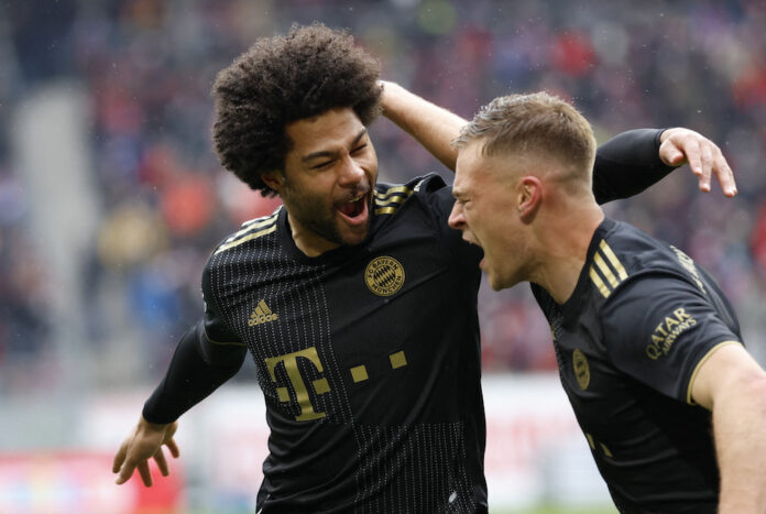 Bayern rout Freiburg but 12 men on pitch could prove costly