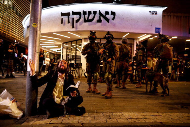 Israeli security forces kill Palestinian gunman