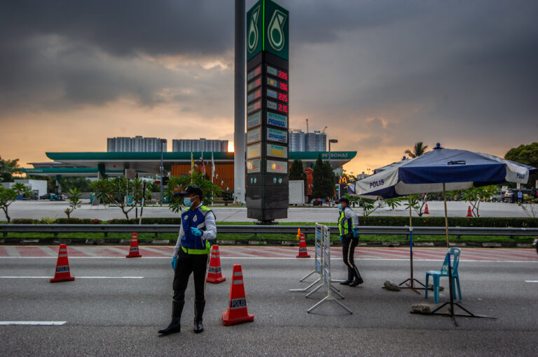 Bukit Aman: Over 100,000 outstanding traffic summonses since 2016 involve Singaporeans