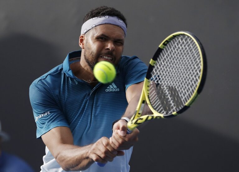 France’s Tsonga to retire after Roland Garros
