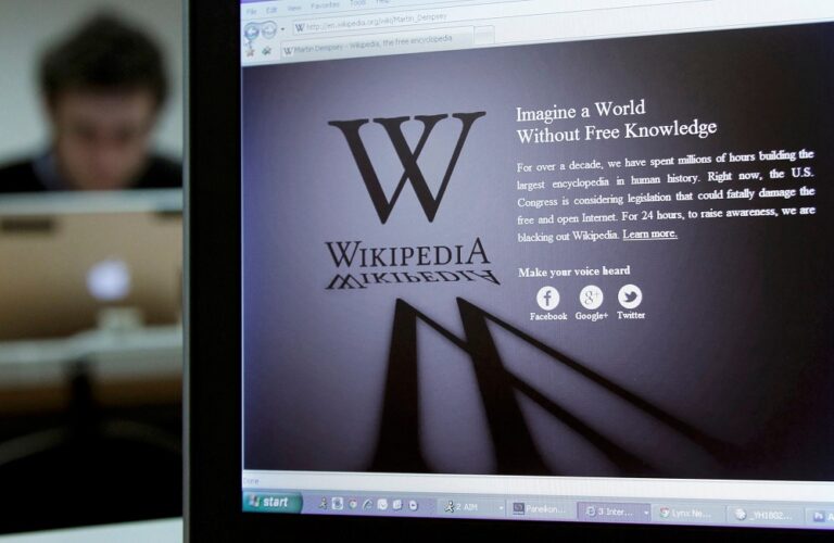Russia threatens to fine Wikipedia if it doesn’t delete ‘false information’