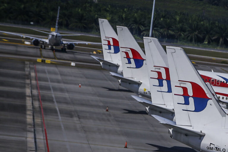 Hari Raya Aidilfitri period: Purchase flight tickets early, airline operators tell Malaysians