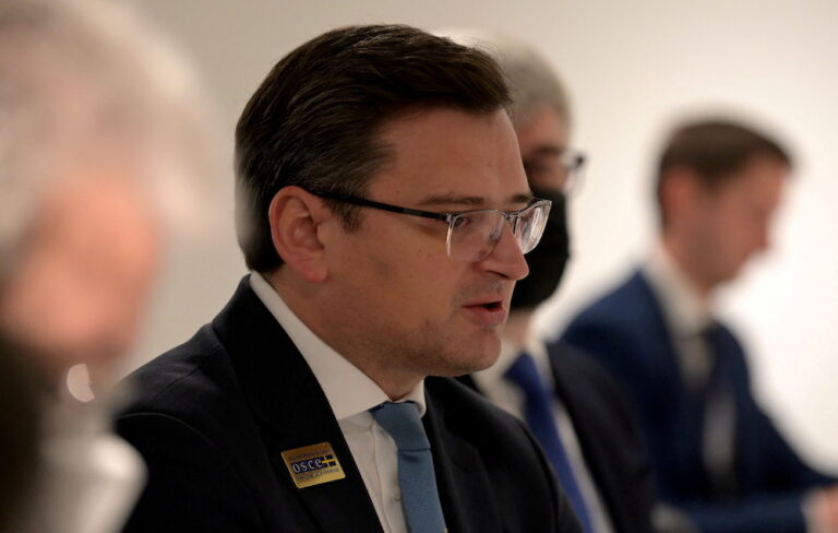 Ukraine’s foreign minister says he discussed military support with G7 ministers