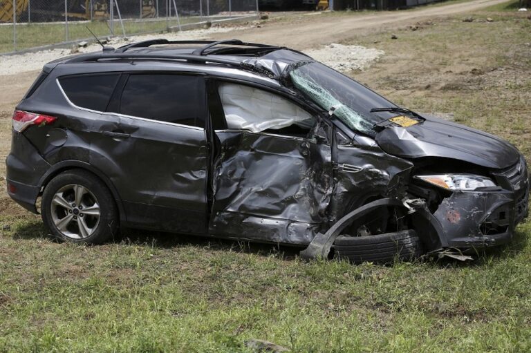 Former Real Madrid and Napoli player Freddy Rincon critical after bus crash