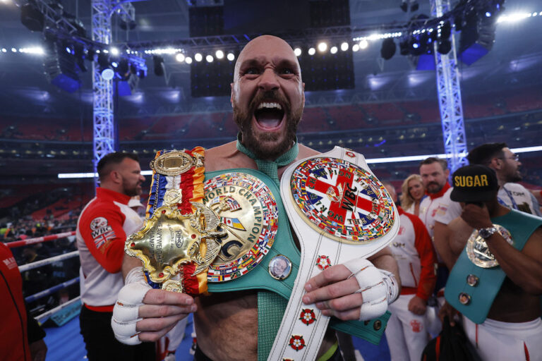 Fury beats Whyte to retain world heavyweight title