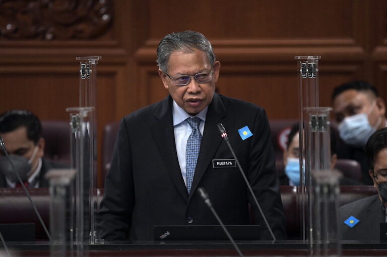 Minister: Govt wants to eradicate hardcore poverty in Malaysia by end of 2025