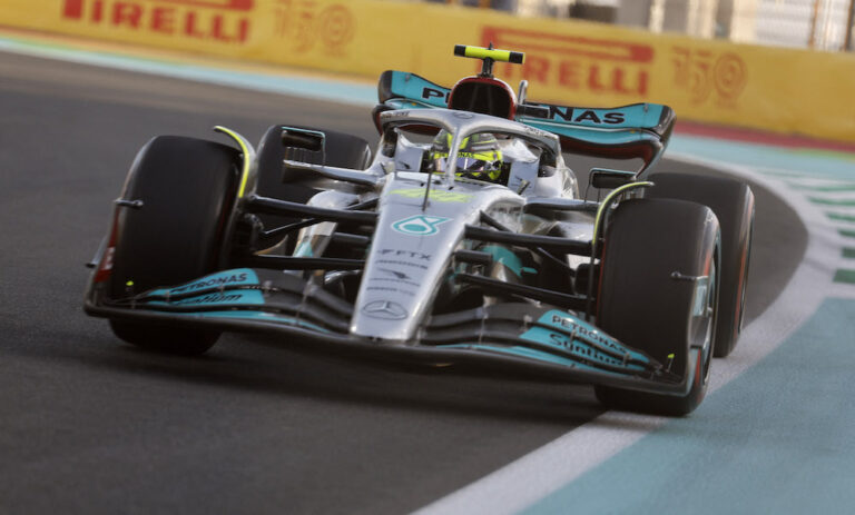 Mercedes will reel in rivals this season, says F1’s Smedley