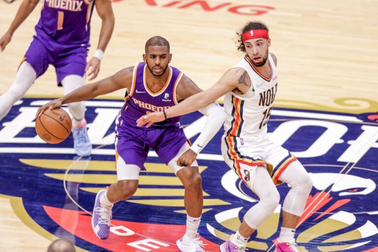 Paul perfection as Suns clinch series, Sixers, Mavs advance
