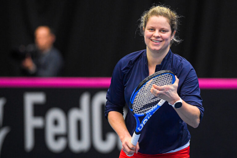 Clijsters retires from tennis for third time